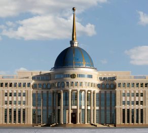 Мемлекет басшысы Еуразиялық даму банкі басқармасының төрағасымен кездесті