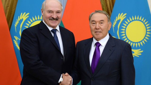 А.Лукашенко поздравил Н.Назарбаева с днем рождения