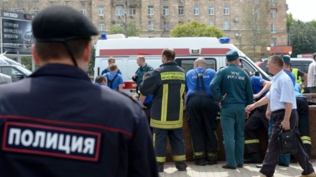 16 человек погибли в результате аварии в московском метро