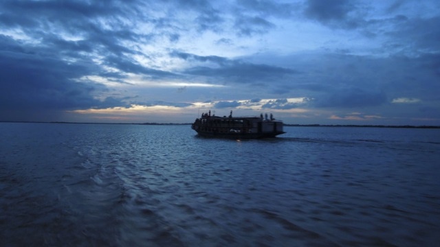 В Бангладеш затонул паром с 200 пассажирами на борту