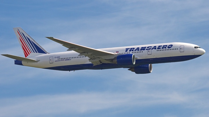 Банк қызметкері малайзиялық «Boeing» ұшағындағы жолаушылар шотындағы ақшаны ұрлаған