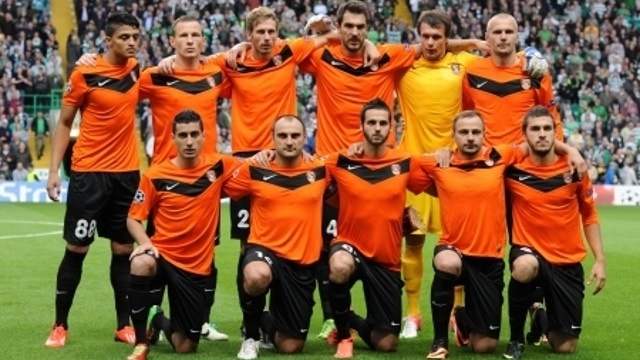 Футболисты «Шахтера» приняли участие в открытии сквера Независимости