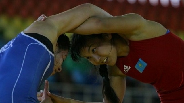 Казахстанки без побед стартовали на чемпионате мира по борьбе