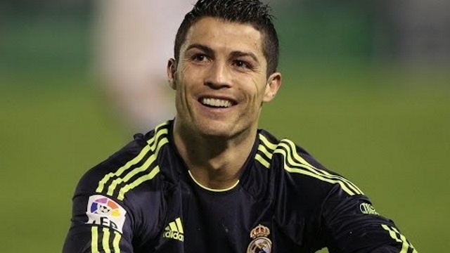 Роналду потребовал зарплату в полмиллиона фунтов в неделю