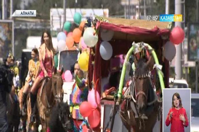 Қазақ мемлекеттік циркі Алматы қаласының 1000 жылдығына орай мерекелік кавалькада өткізді