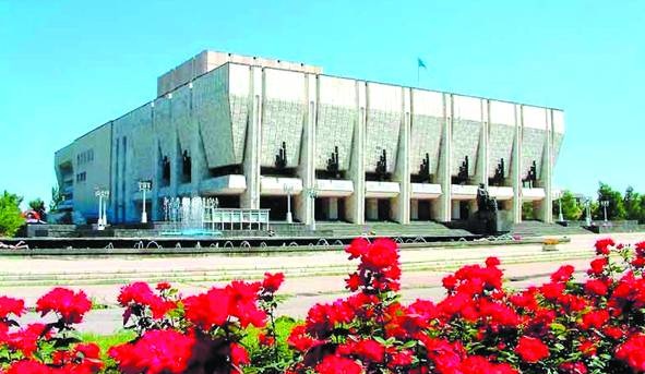 М.Әуезов театры Бішкекке гастрольдік сапармен барады