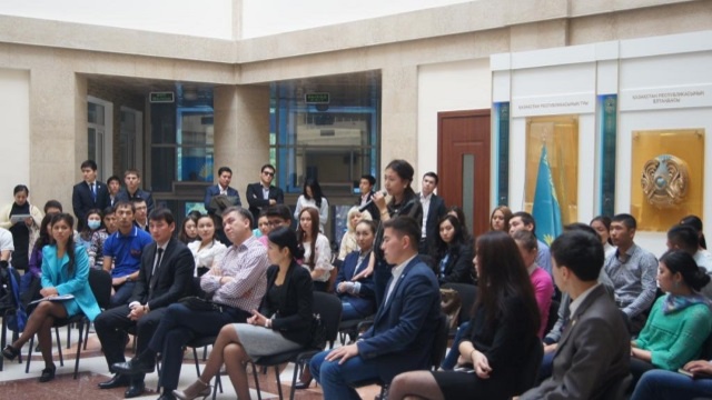 В Астане обсудили проект Программы противодействия коррупции партии «Нур Отан»