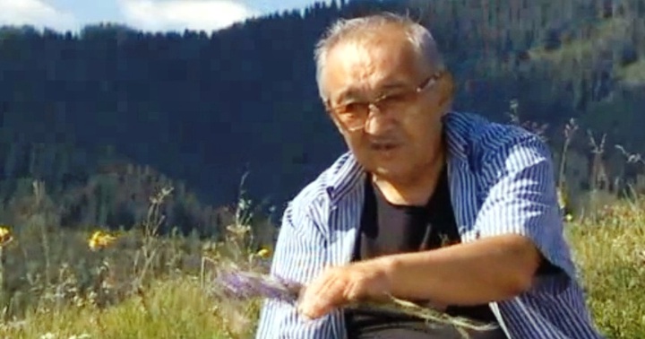 Эрнест Төрехановтың «Келбетін» көріңіз