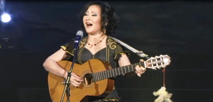 Гауһар Әлімбекованың ән кешін көріңіз