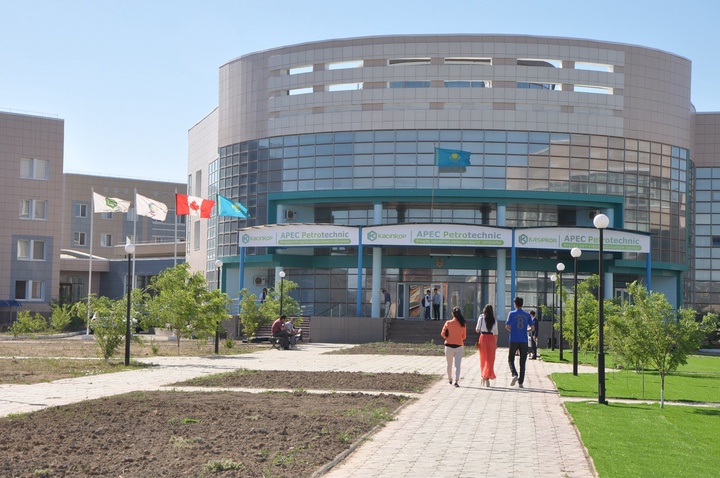 Қазақстандық оқушыларға әлемдік деңгейдегі колледждерде оқу шарттары түсіндіріледі