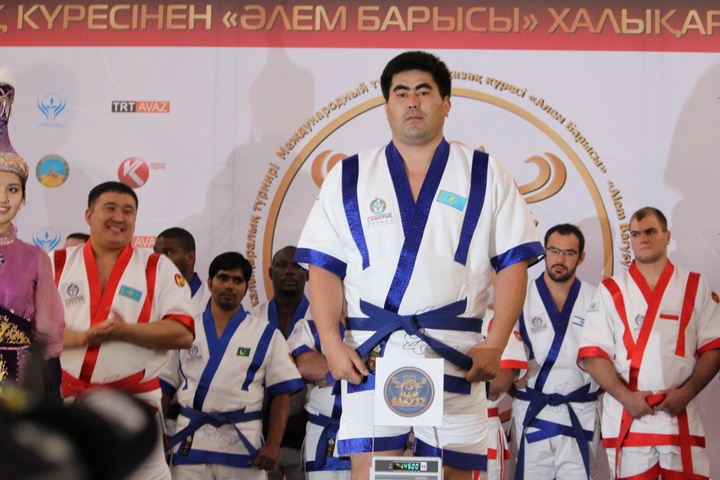 Alem Barysy. Палуандар елордада салмақ өлшеді