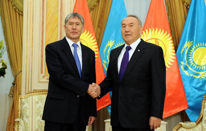 Қазақстан Қырғыз Республикасына 100 млн. доллар бөледі