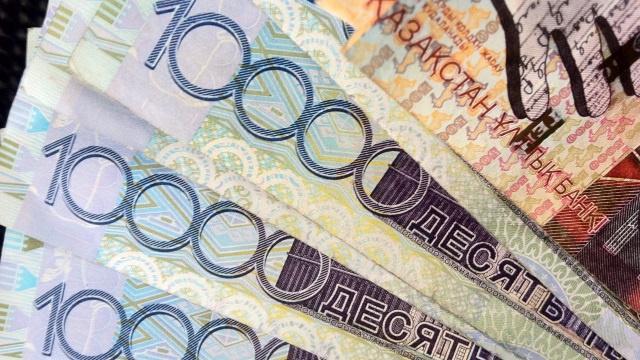 Казахстан отмечает День национальной валюты