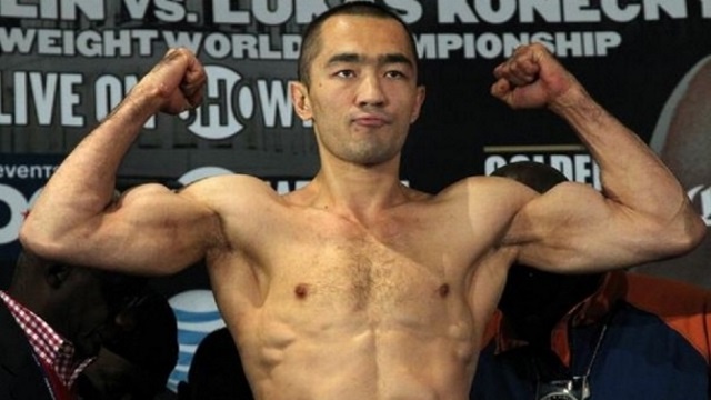 Бейбут Шуменов уверенно выиграл свой стартовый поединок в «крузервейте»