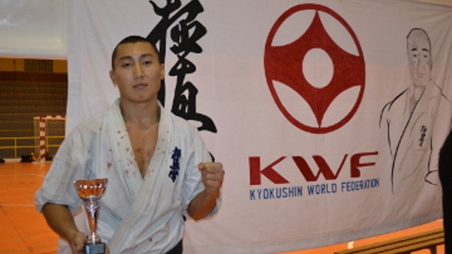 Казахстанец Олжас Даулетхан завоевал бронзу на чемпионате Испании по киокушинкай-карате