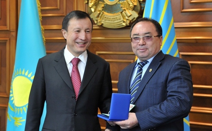 Елорданы дамытуға үлес қосқан тұлғалар марапатталды