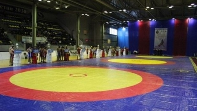 В Караганде стартовал турнир по вольной борьбе памяти Нуркена Абдирова