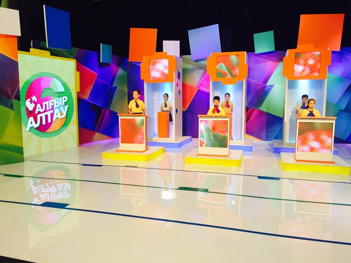 «Балапан» телеарнасында «Алғыр алтау» атты бағдарламаның түсірілімі басталды (ФОТО)