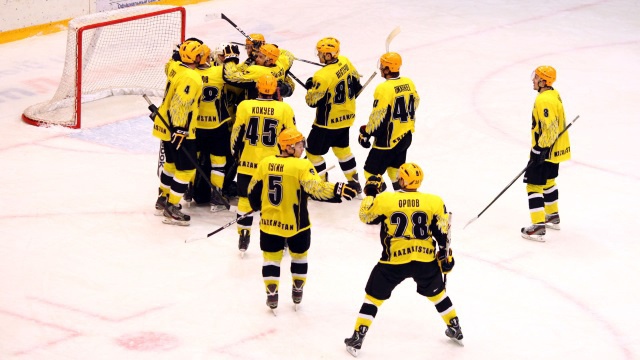 «Сарыарка» уступила «Рубину» в матче ВХЛ