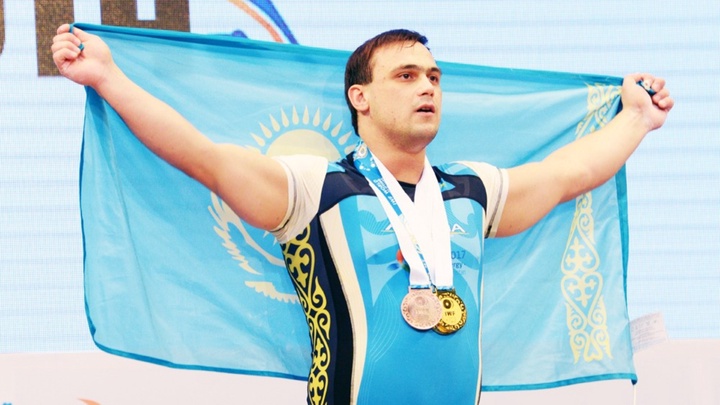 Илья Ильин – Әлемнің ең үздік ауыр атлеті атанды