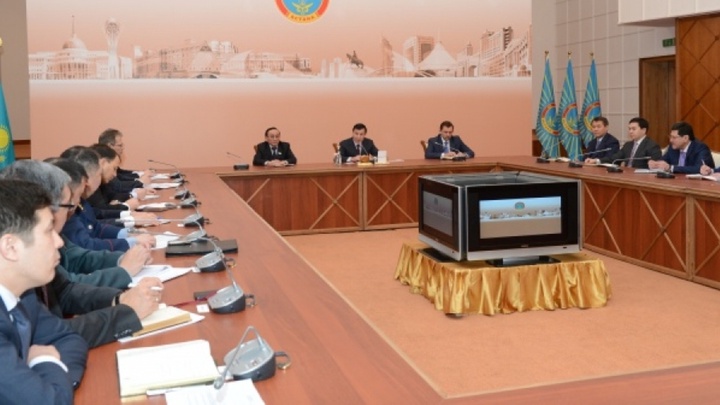 Әділбек Жақсыбеков Астанадағы жерасты өткелдерін және қоғамдық көлік қызметін жөнге келтіруді тапсырды