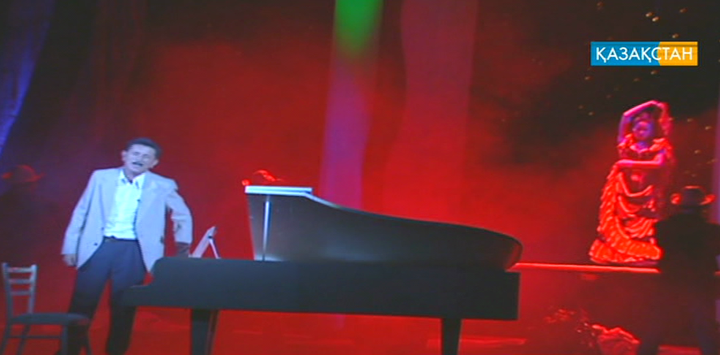 Олар оны айналып өтіп, ішке бітірді