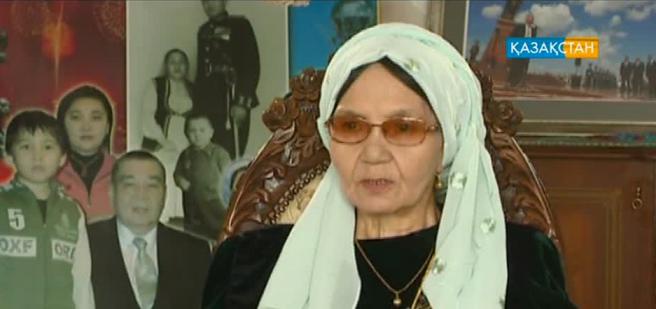 Зейнеп Ахметова: Қыз бала ұзатыларда басына таққан үкісін сіңлілеріне бөліп берген