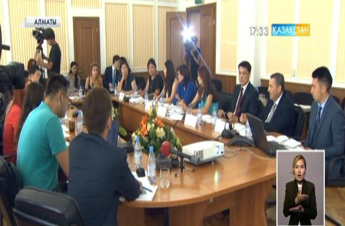 Қазақстандықтар банктерге 4 триллион теңге қарыз (толығырақ)