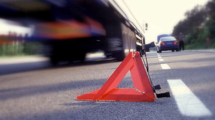 Қарағанды облысында мотоцикл жүргізушісі жаяу жүргіншілер жолында велосипедшіні қағып кеткен