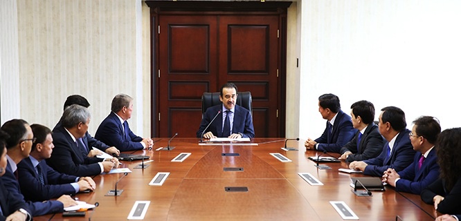 Үкімет басшысы К.Мәсімов «Астана ЭКСПО-2017» ұжымына жаңа басқарма төрағасы  А.Есімовты таныстырды