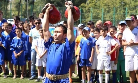 Массовыми спортивными состязаниями встречают жители Талдыкоргана День спорта