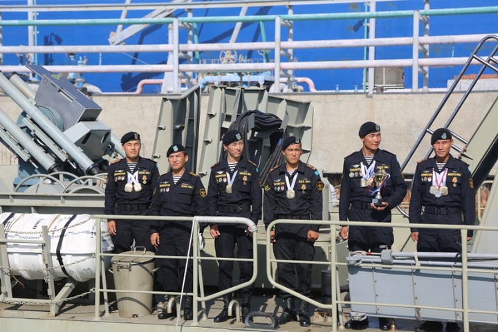 В Актау встретили серебряных призеров конкурса «Каспийское море-2015»