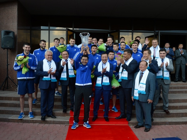 Әділбек Жақсыбеков «Астана» футбол клубын құттықтады