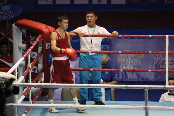 Олжас Сәттібаев бокстан Азия чемпионы атанды
