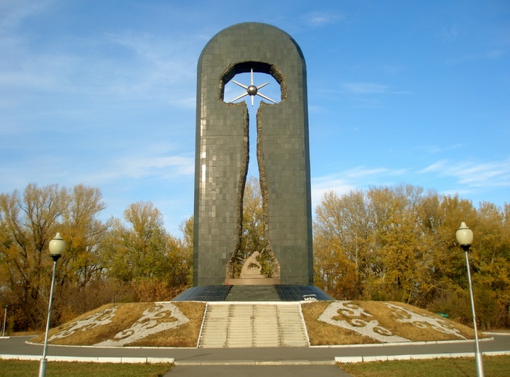 54 года назад на Семипалатинском полигоне произведен первый подземный ядерный взрыв