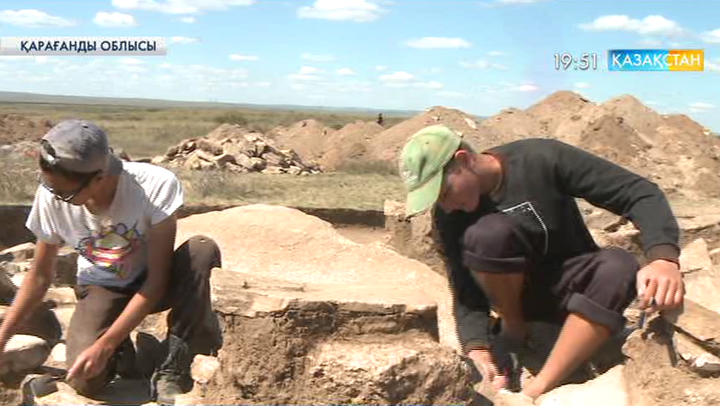 Қарағанды облысынан қола дәуіріне жататын қорым табылды (ВИДЕО)