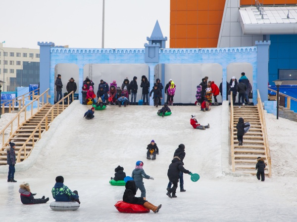 «Хан Шатыр» ойын-сауық орталығы алдындағы алаңда қаладағы ең үлкен мұз айдыны ашылады