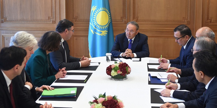 Н.Назарбаев  «Total» компаниясының бас атқарушы директоры Патрик Пуяннемен кездесті 