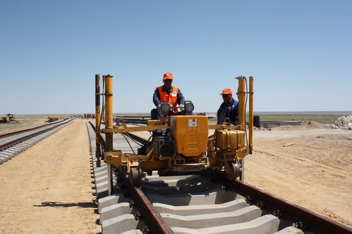 Жезқазған – Бейнеу, Арқалық – Шұбаркөл теміржол желісінде екі мыңнан астам жаңа жұмыс орны ашылды