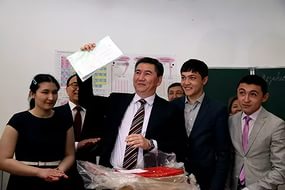 Аслан Сәрінжіпов Президенттік олимпиаданың жеңімпаздарымен кездеседі 