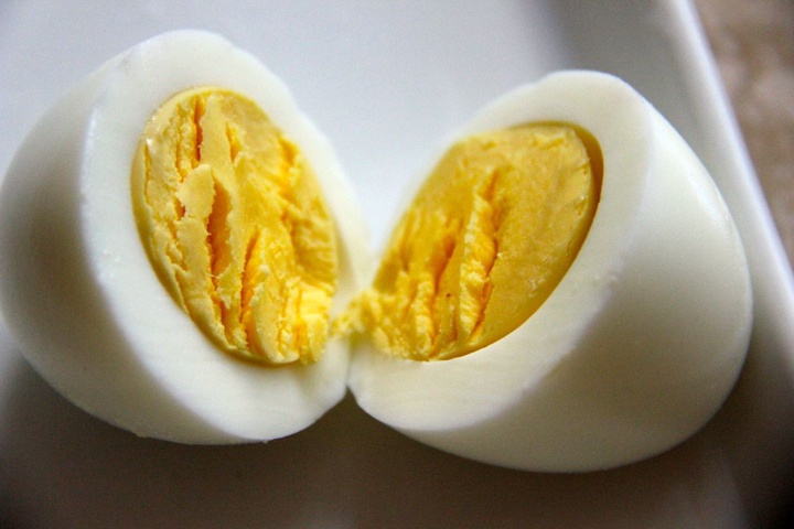 Күніне бір жұмыртқа жеудің пайдасы