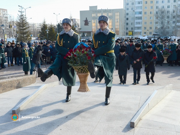 Астана жұртшылығы ауған соғысында қаза тапқан жауынгерлерді еске алды