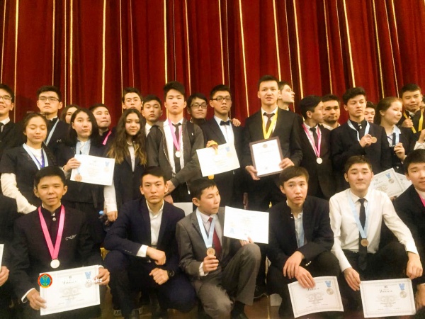  Астаналық оқушылар Көкшетаудағы олимпиадада үздік атанды