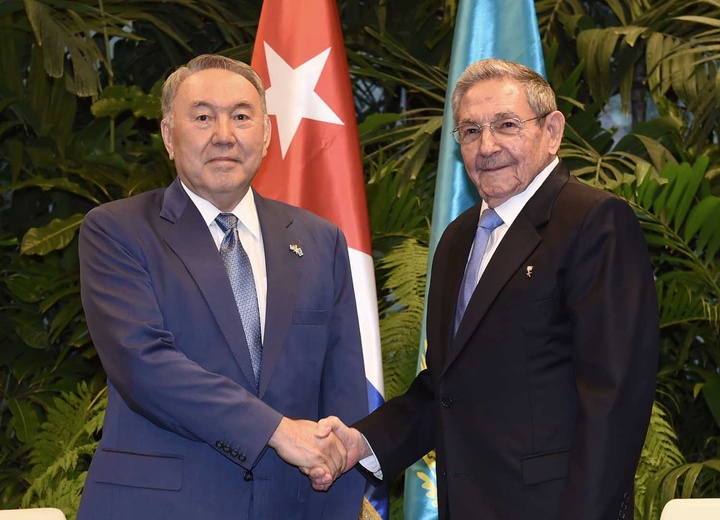 Мемлекет басшысы Кубаға тұңғыш рет ресми сапармен барды