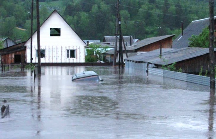 Ресейде 4,6 мыңнан астам үй су астында қалды