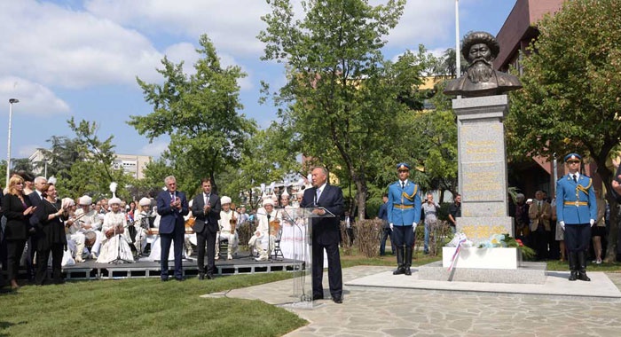 Нұрсұлтан Назарбаев Белград қаласында Жамбыл Жабаев ескерткішінің ашылу рәсіміне қатысты