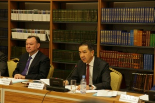 Жер комиссиясының келесі отырысында шетелдікке жерді жалға беру, бермеу мәселесі талқыланады - Бақытжан Сағынтаев 