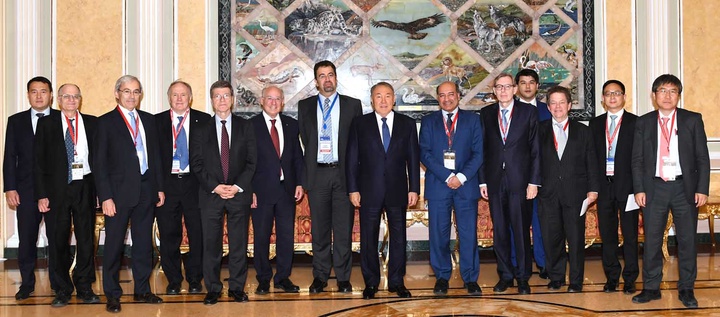 Елбасы Нобель сыйлығының лауреаттарымен және халықаралық ұйымдардың басшыларымен кездесті