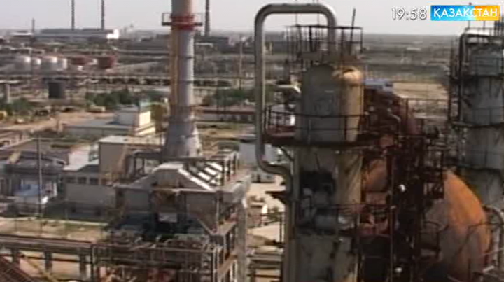 Ірі мұнай өңдеу зауыты жұмысын уақытша тоқтатты