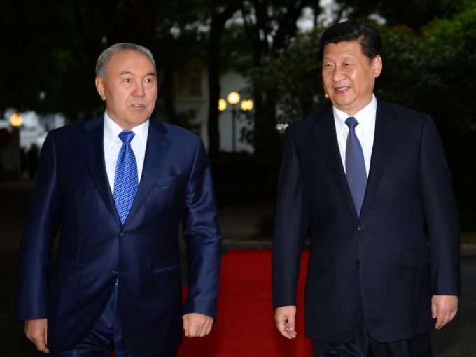 Нұрсұлтан Назарбаев Қытай Халық Республикасының төрағасы Си Цзиньпинмен кездесті 